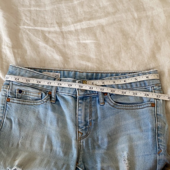 Gap Light Wash Distressed Skinny Jeans Size 25 - Picture 7 of 9